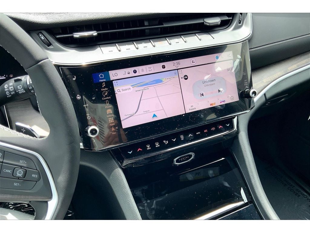 2026 Jeep Grand Cherokee L Laredo Altitude