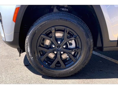 2026 Jeep Grand Cherokee L Laredo Altitude