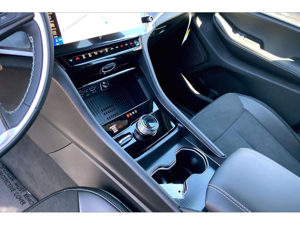 2026 Jeep Grand Cherokee L Laredo Altitude