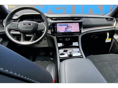 2026 Jeep Grand Cherokee L Laredo Altitude