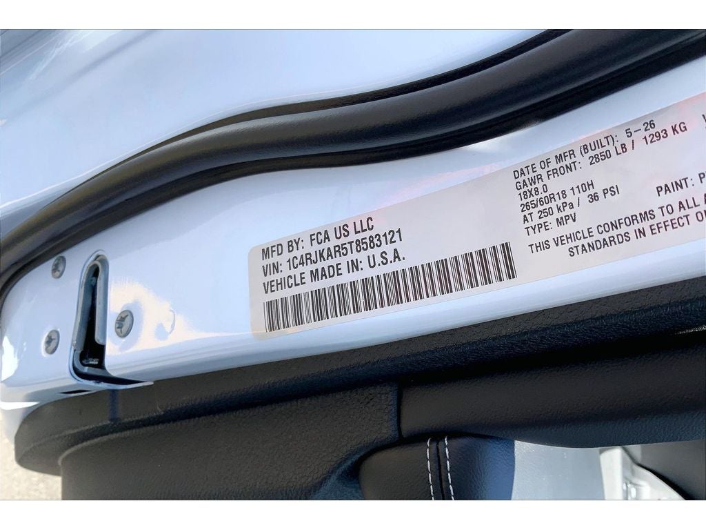2026 Jeep Grand Cherokee L Laredo Altitude