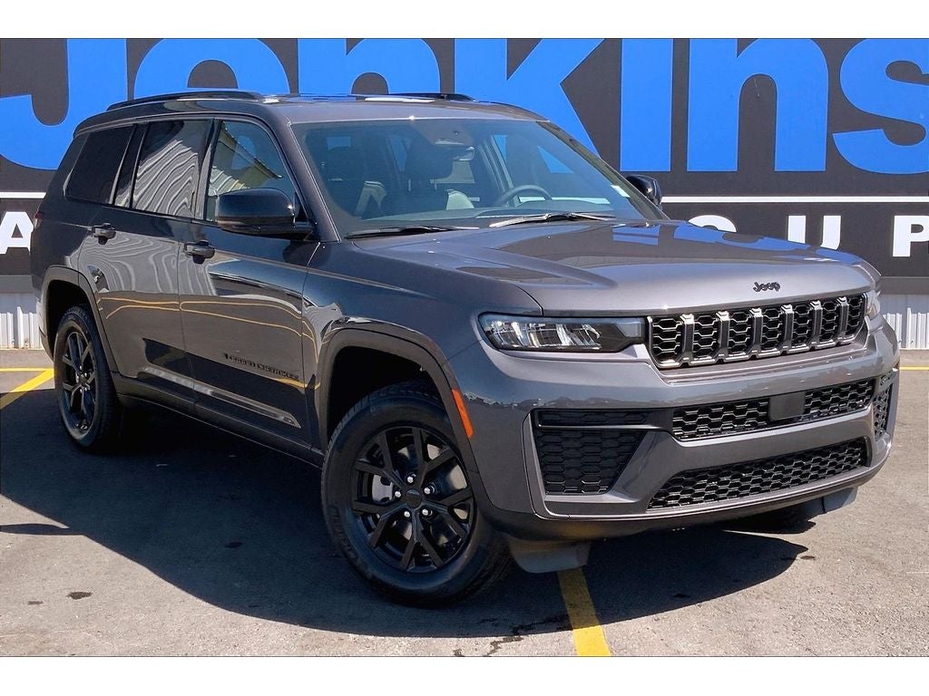 2026 Jeep Grand Cherokee L Laredo Altitude