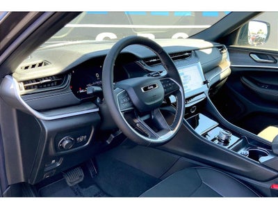 2026 Jeep Grand Cherokee L Laredo Altitude