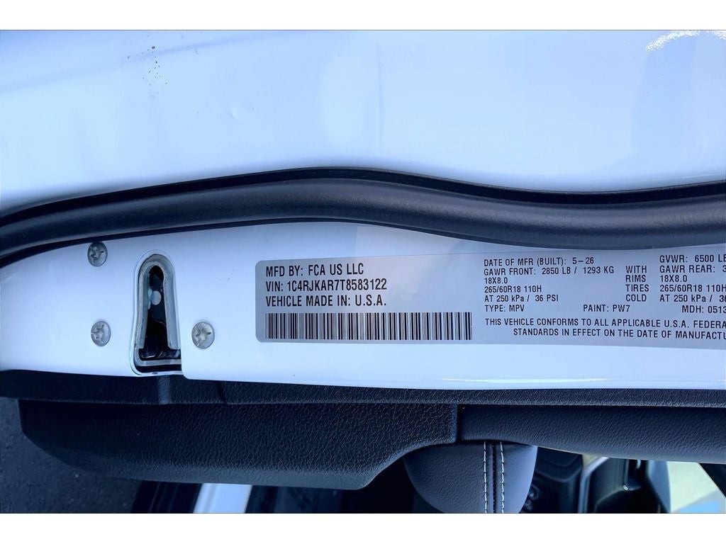 2026 Jeep Grand Cherokee L Laredo Altitude