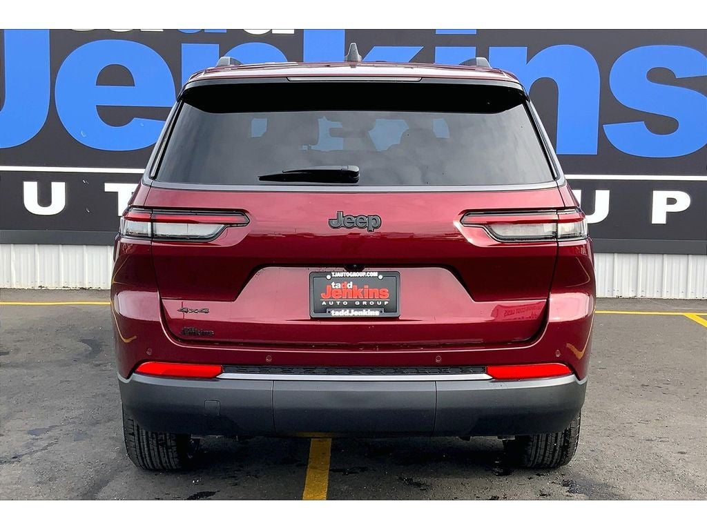 2026 Jeep Grand Cherokee L Laredo Altitude