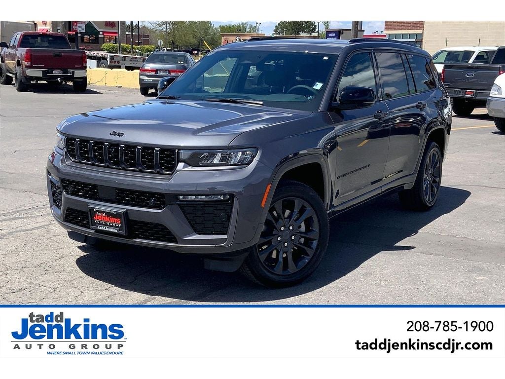 2026 Jeep Grand Cherokee L Limited Reserve 4x4's photo