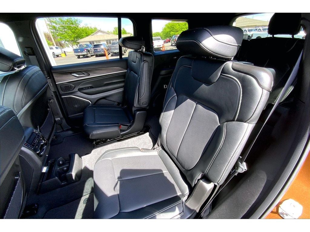 2026 Jeep Grand Cherokee L Limited Reserve