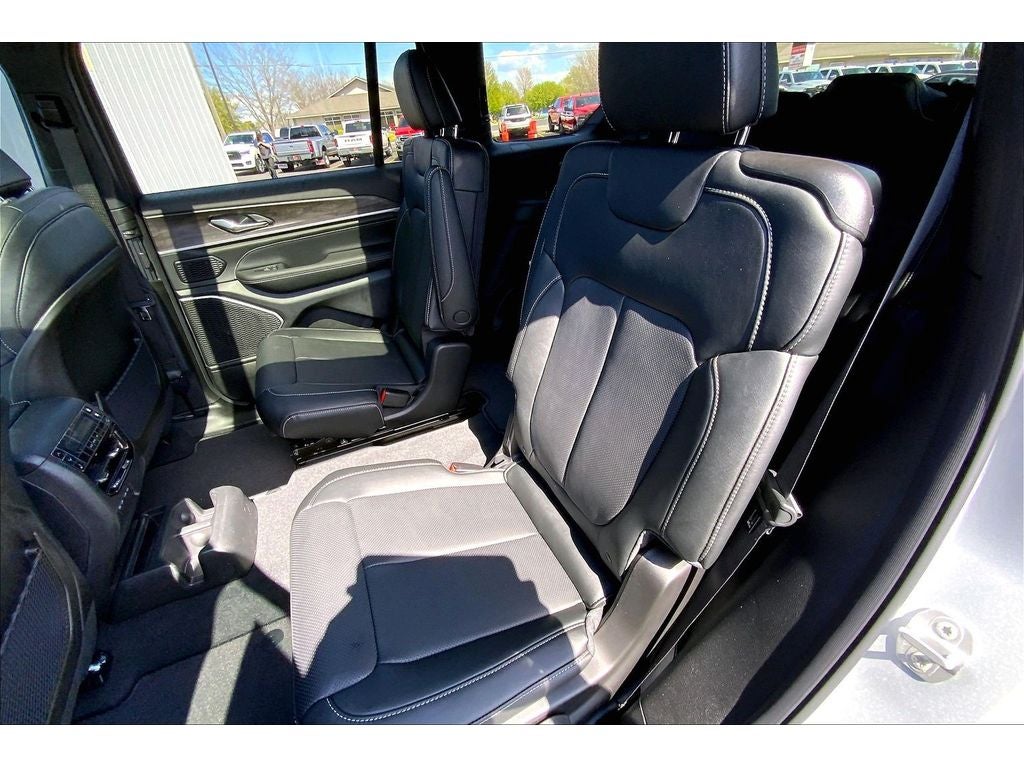 2026 Jeep Grand Cherokee L Limited Reserve