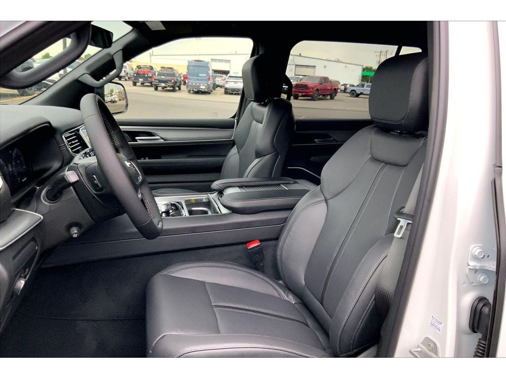 2026 Jeep Grand Wagoneer L Limited Altitude