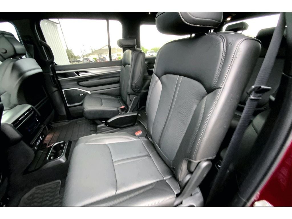 2026 Jeep Grand Wagoneer Upland