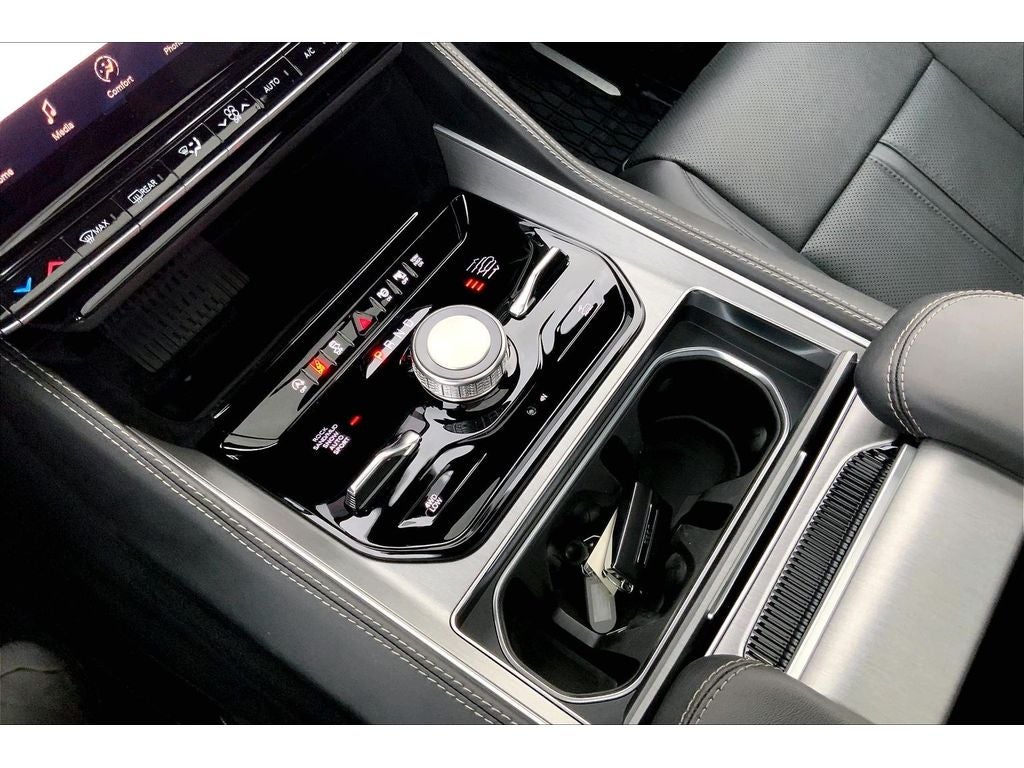 2026 Jeep Grand Wagoneer Upland