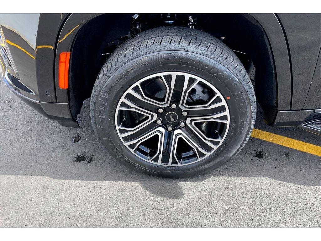 2026 Jeep Grand Wagoneer Base