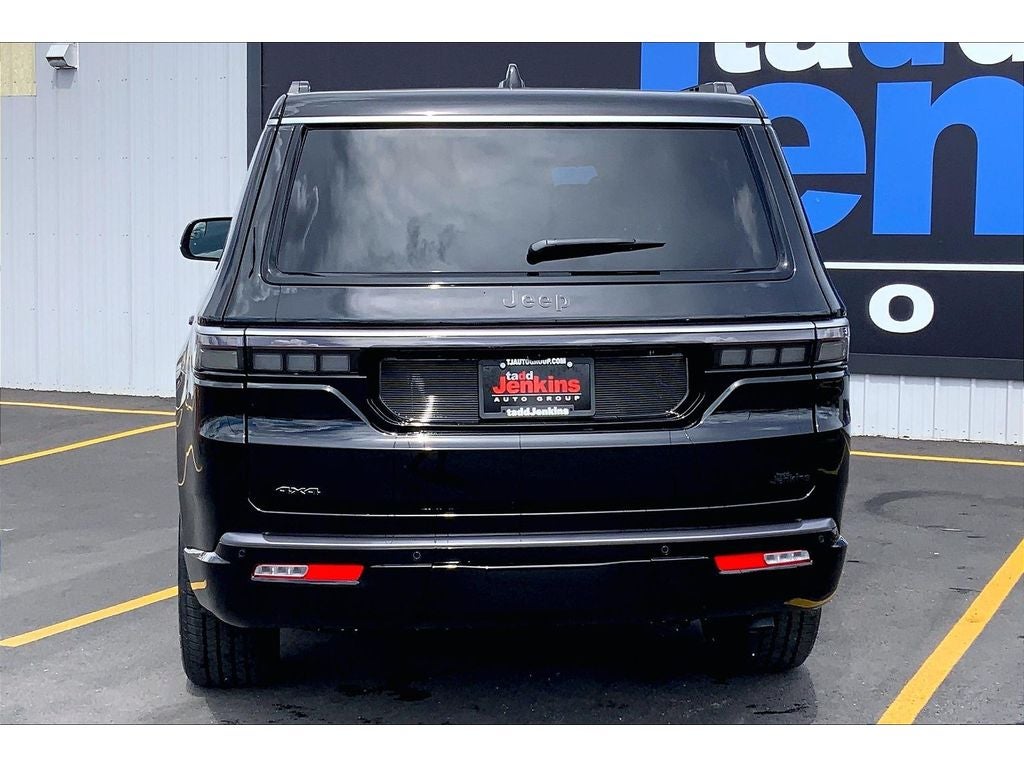 2026 Jeep Grand Wagoneer Base