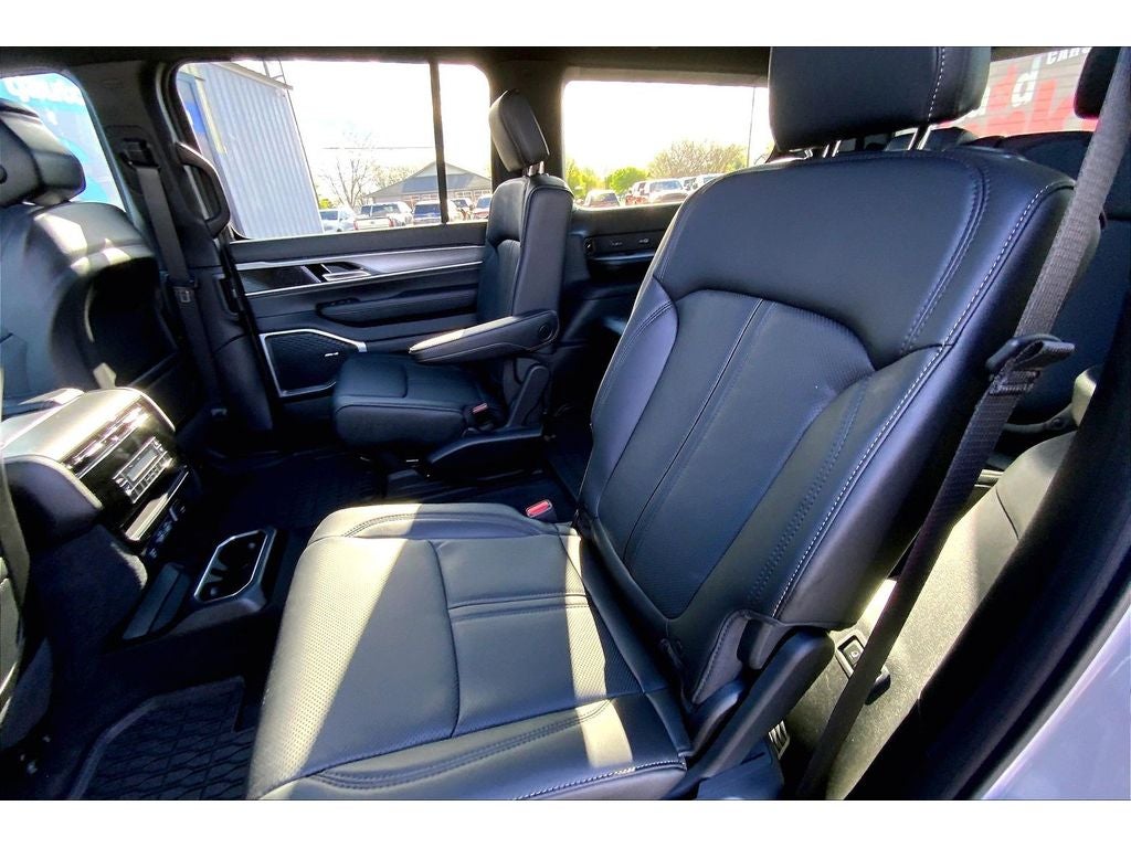 2026 Jeep Grand Wagoneer Upland