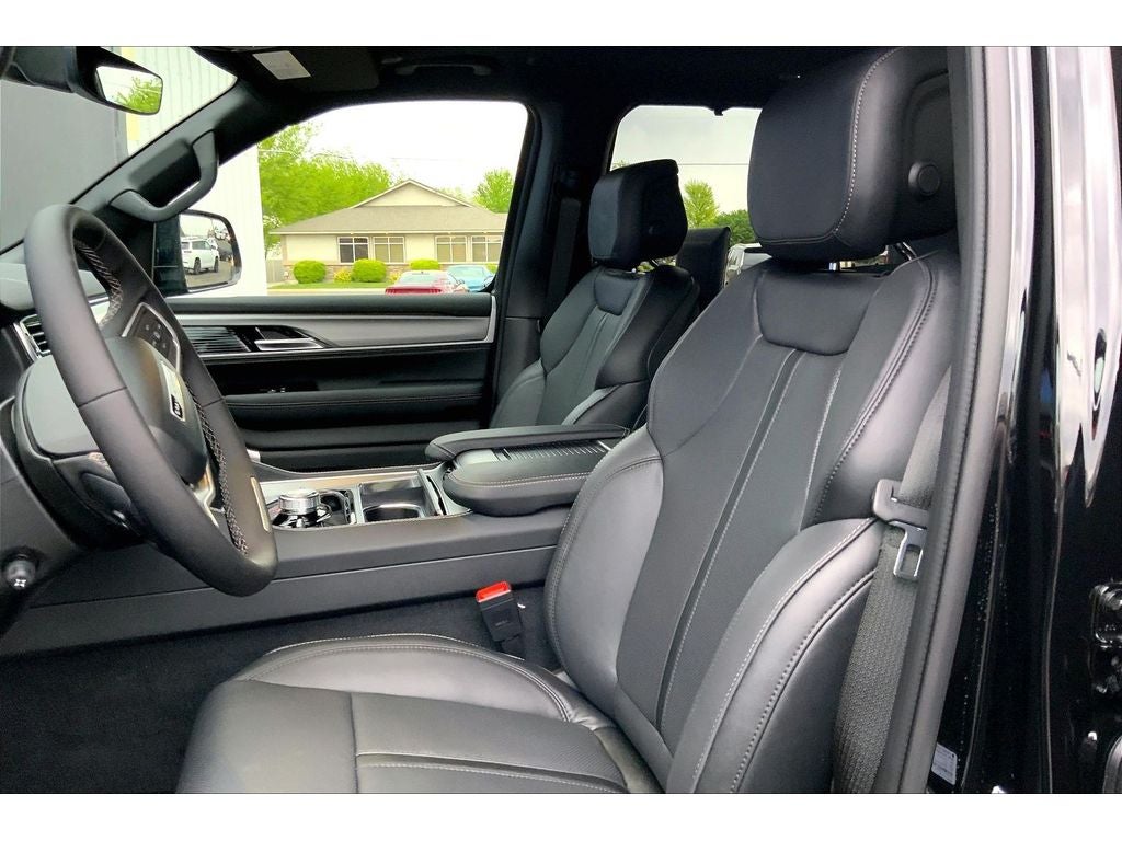 2026 Jeep Grand Wagoneer Limited Reserve
