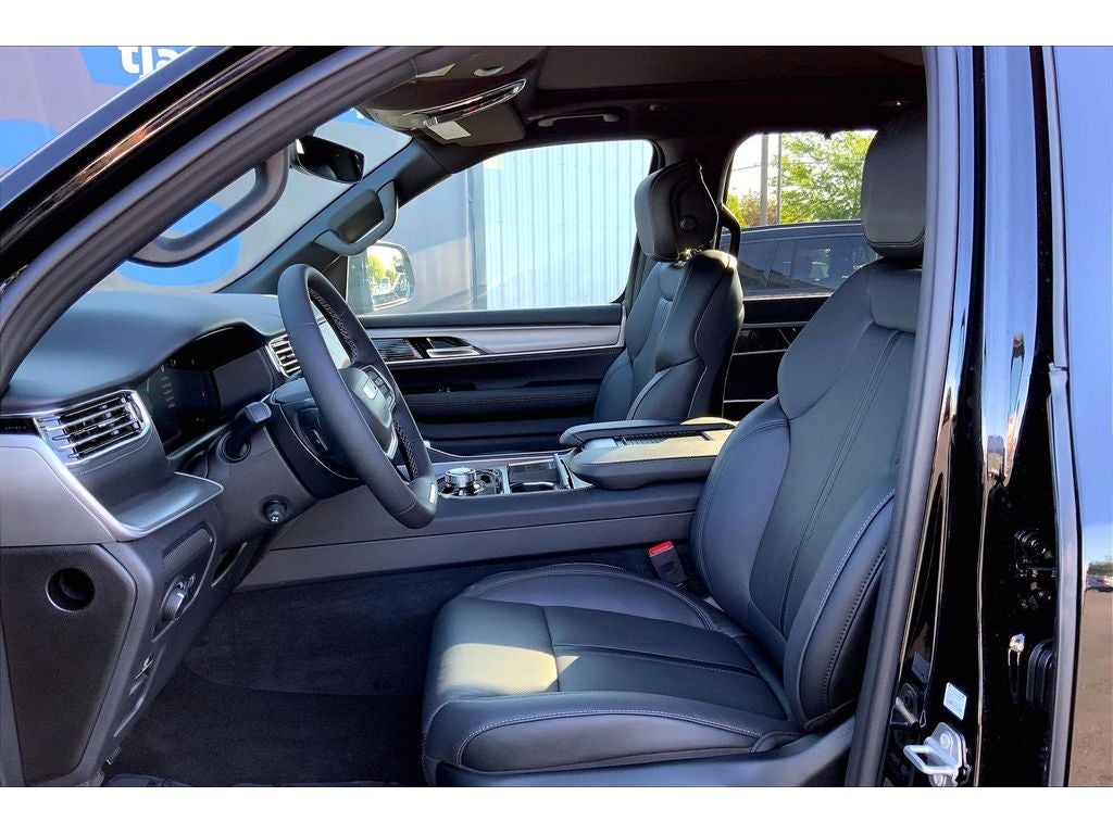 2026 Jeep Grand Wagoneer Limited Reserve