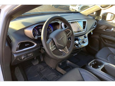 2026 Chrysler Voyager LX