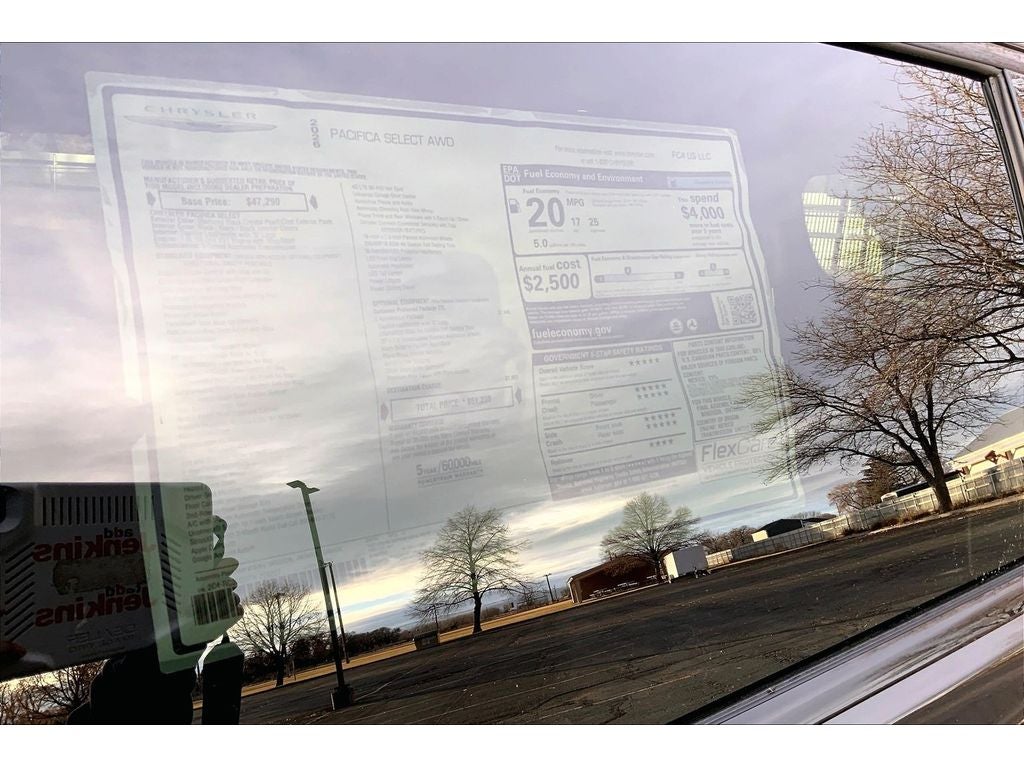 2026 Chrysler Pacifica Select