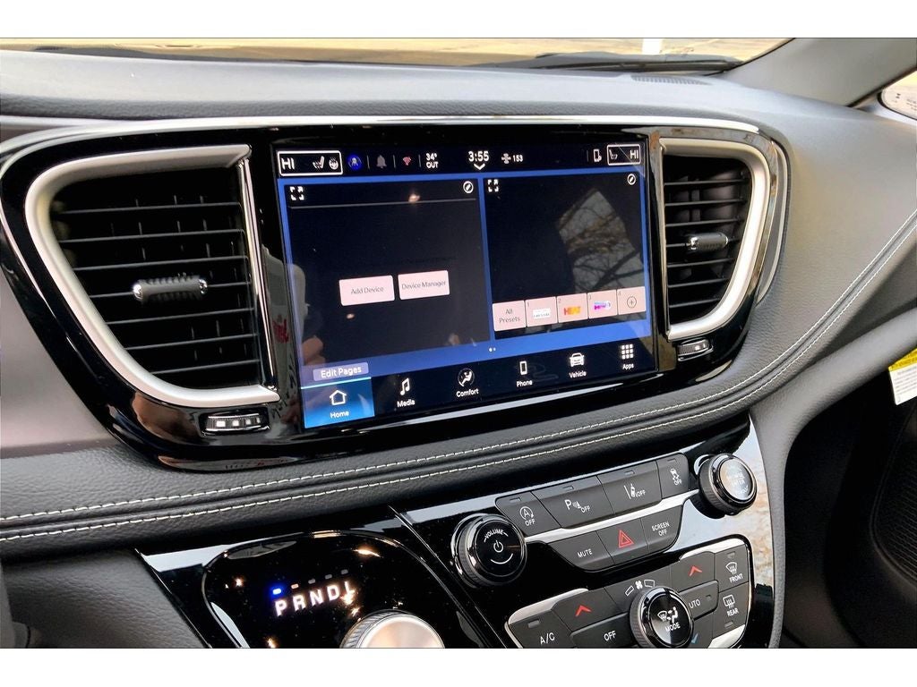 2026 Chrysler Pacifica Select