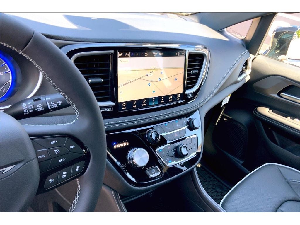2027 Chrysler Pacifica Limited