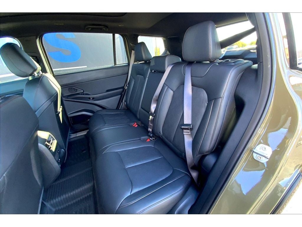 2026 Jeep Cherokee Overland