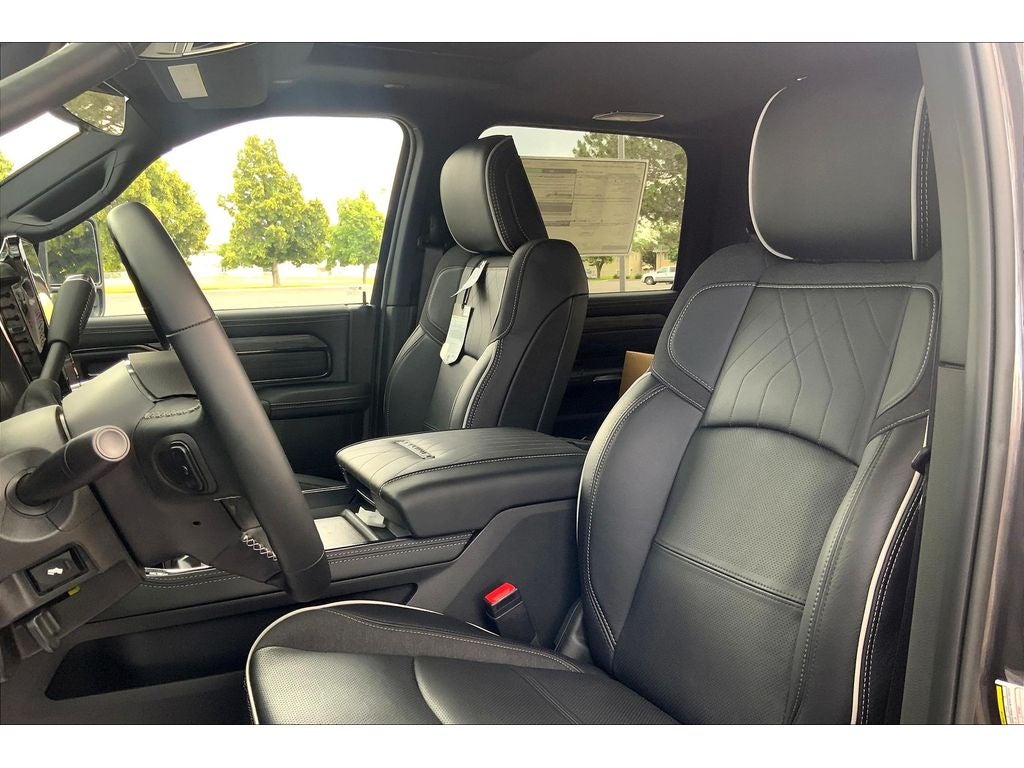 2025 RAM 3500 Limited