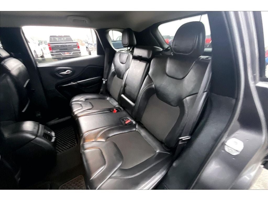 2020 Jeep Cherokee Altitude