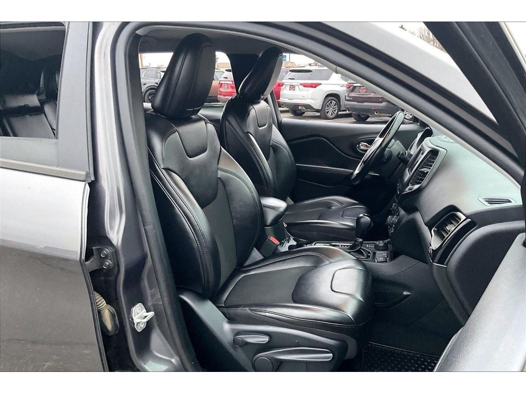 2020 Jeep Cherokee Altitude