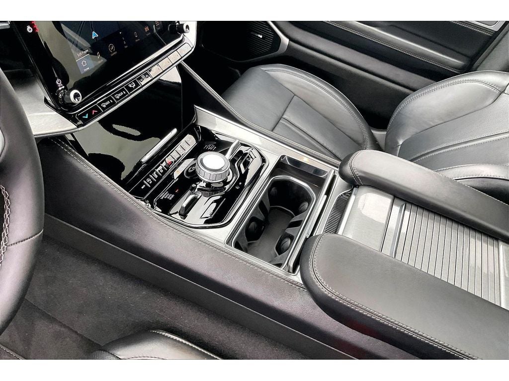 2022 Jeep Wagoneer Series III Carbide