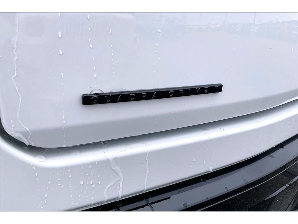 2022 Jeep Wagoneer Series III Carbide