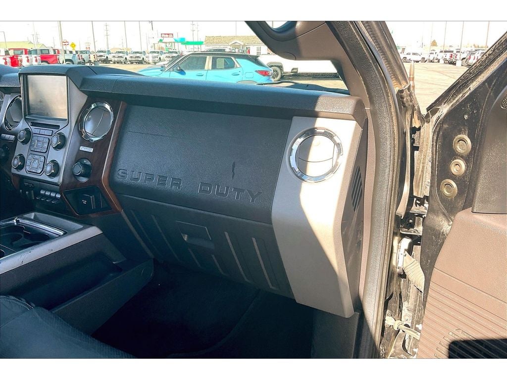 2015 Ford Super Duty F-250 SRW Lariat