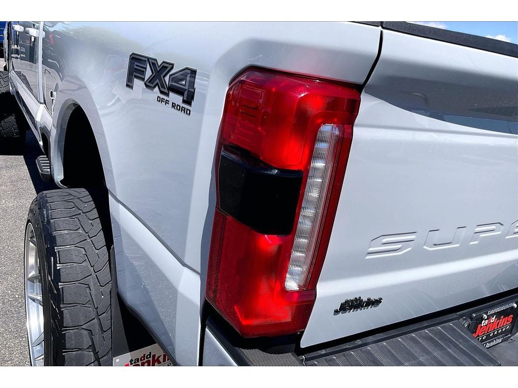 2025 Ford Super Duty F-350 SRW XL