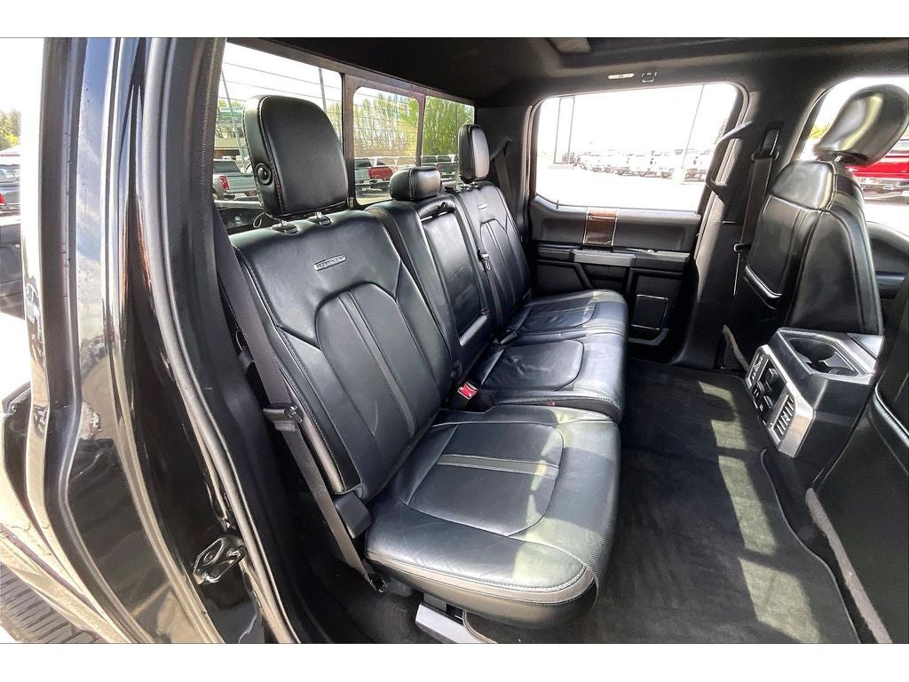 2017 Ford Super Duty F-350 SRW Platinum