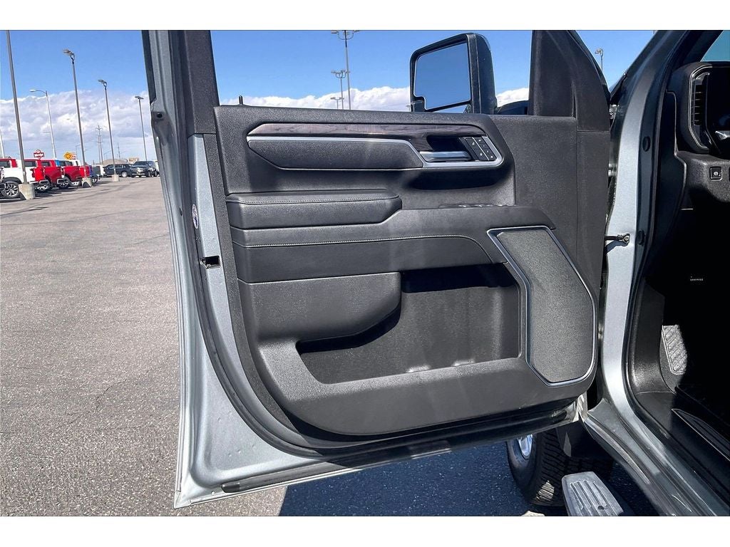 2025 Chevrolet Silverado 3500 HD LTZ