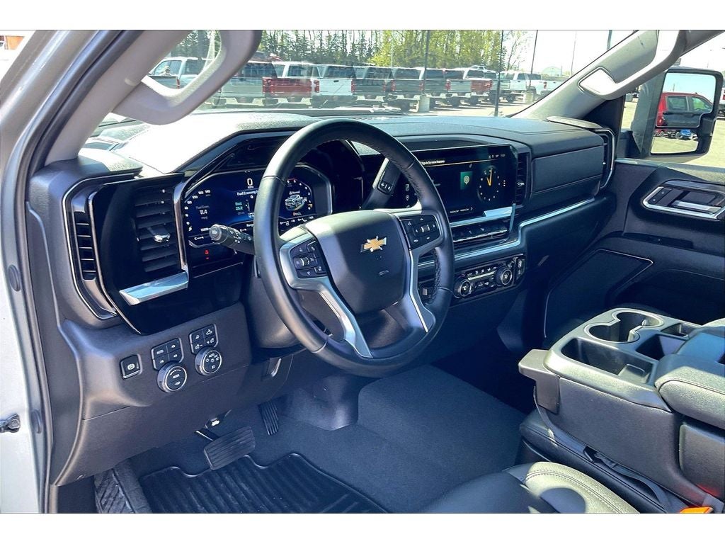2025 Chevrolet Silverado 3500 HD LTZ