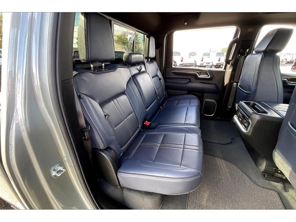 2025 Chevrolet Silverado 3500 HD High Country