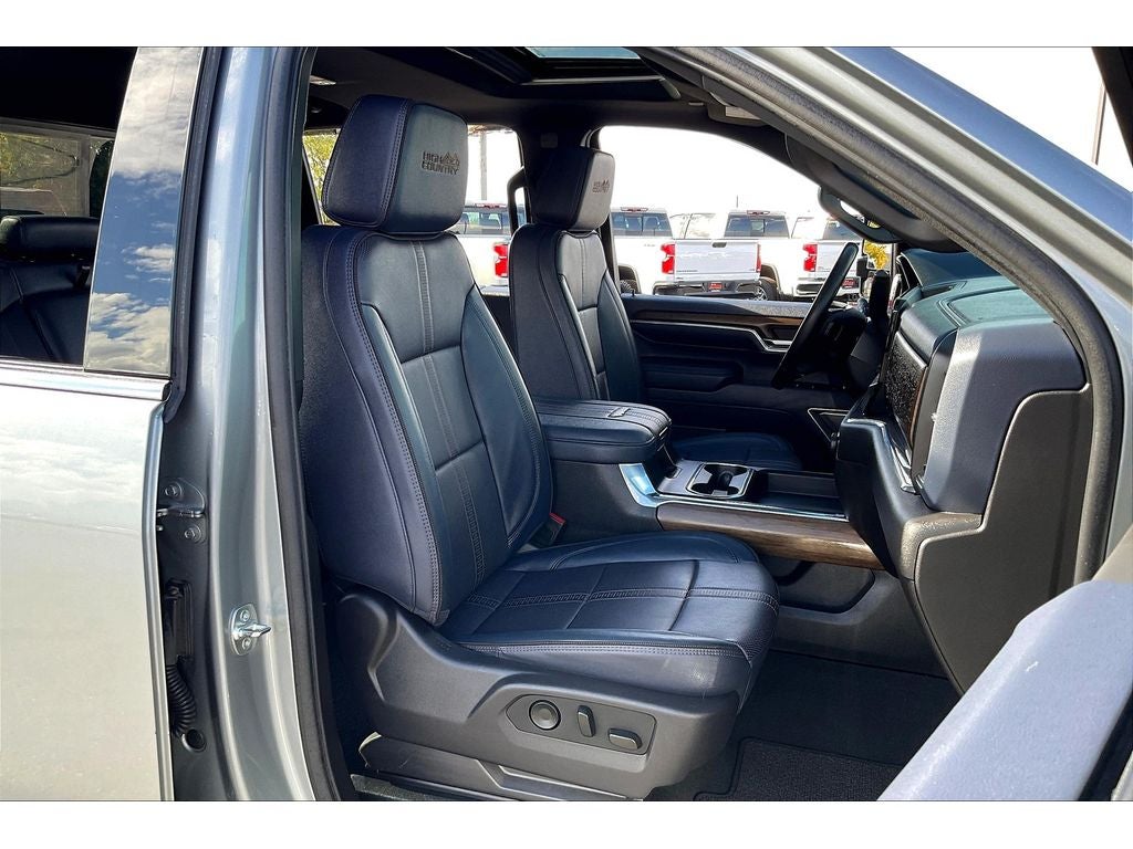 2025 Chevrolet Silverado 3500 HD High Country