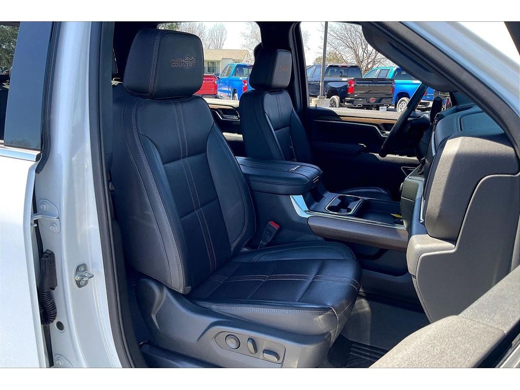 2024 Chevrolet Silverado 3500 HD High Country