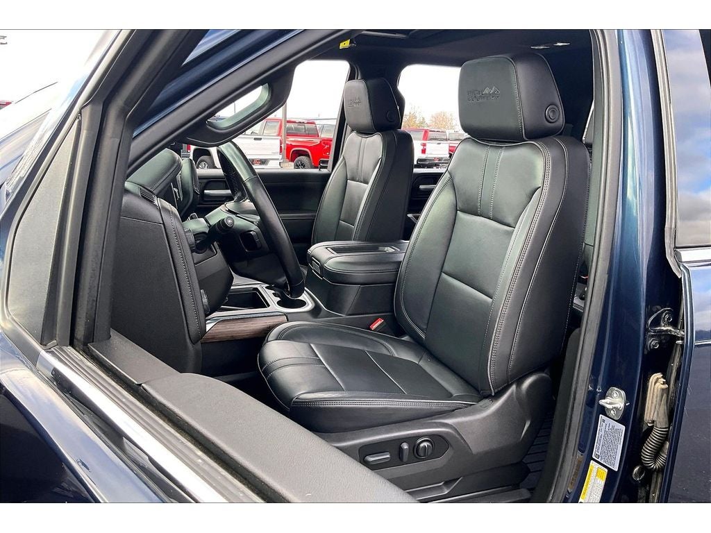 2022 Chevrolet Silverado 3500 HD High Country