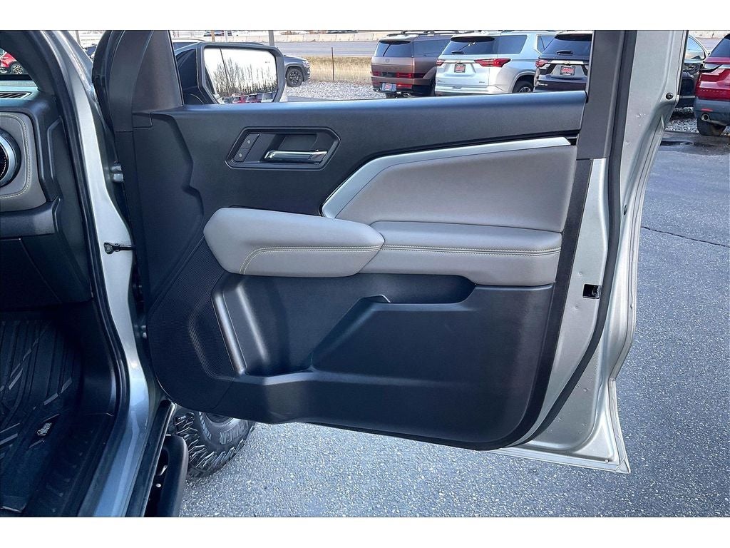 2025 Chevrolet Colorado ZR2