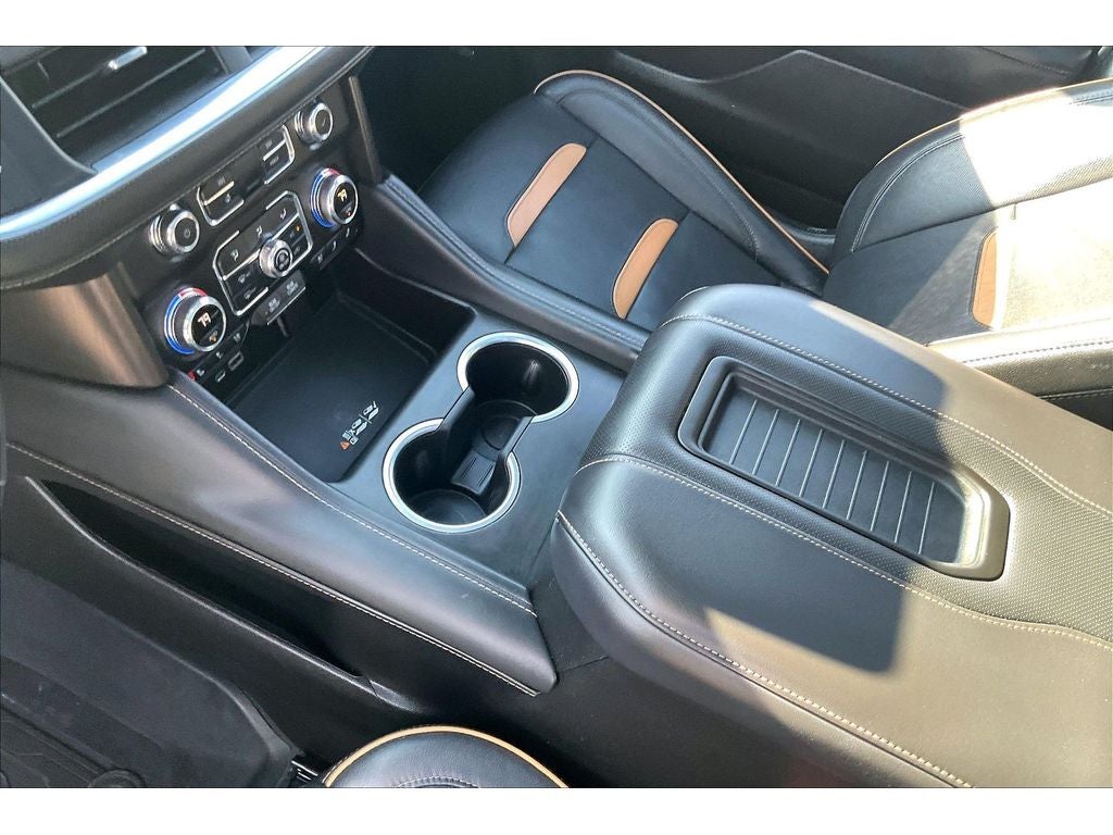 2022 GMC Yukon XL AT4