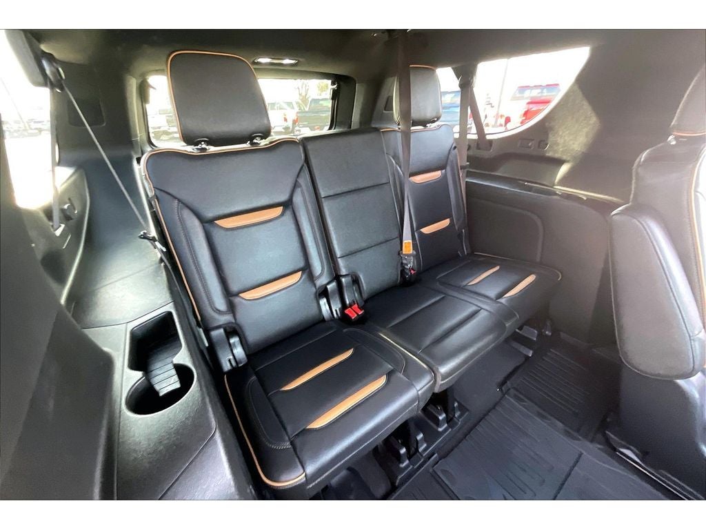 2022 GMC Yukon XL AT4