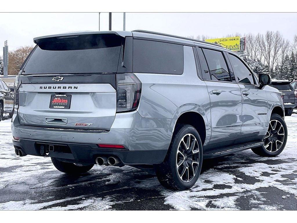 2025 Chevrolet Suburban RST