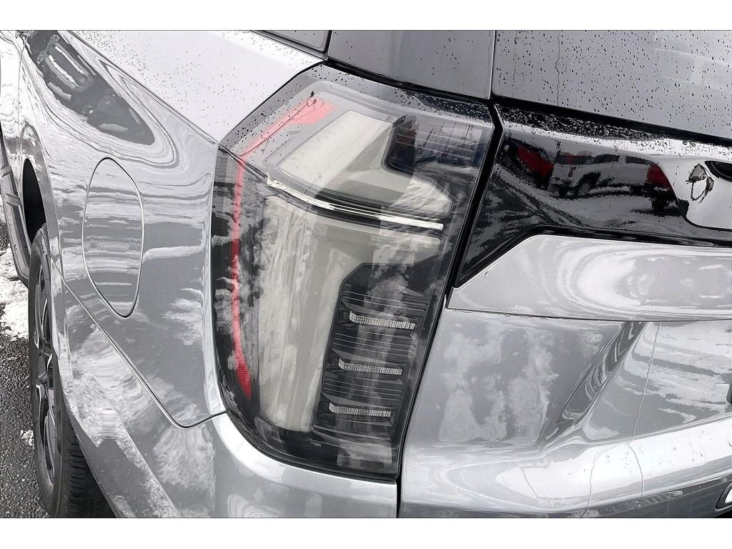 2025 Chevrolet Suburban RST