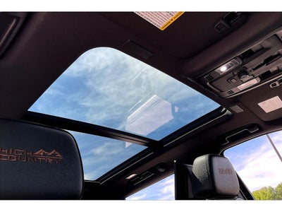 2025 Chevrolet Suburban High Country