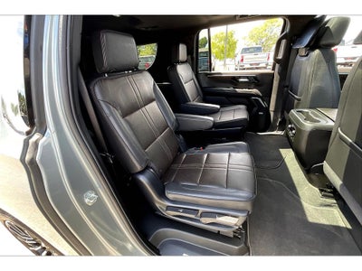 2025 Chevrolet Suburban High Country