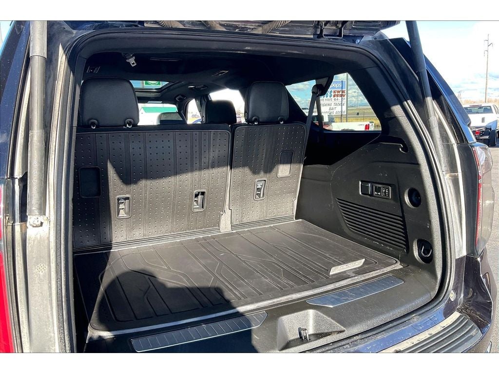 2024 Chevrolet Suburban RST