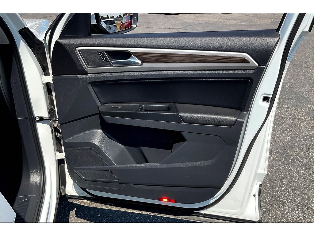 2021 Volkswagen Atlas 3.6L V6 SE w/Technology