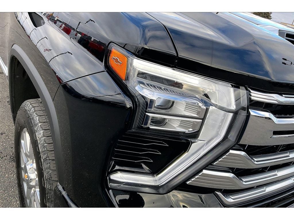 2025 Chevrolet Silverado 3500 HD High Country