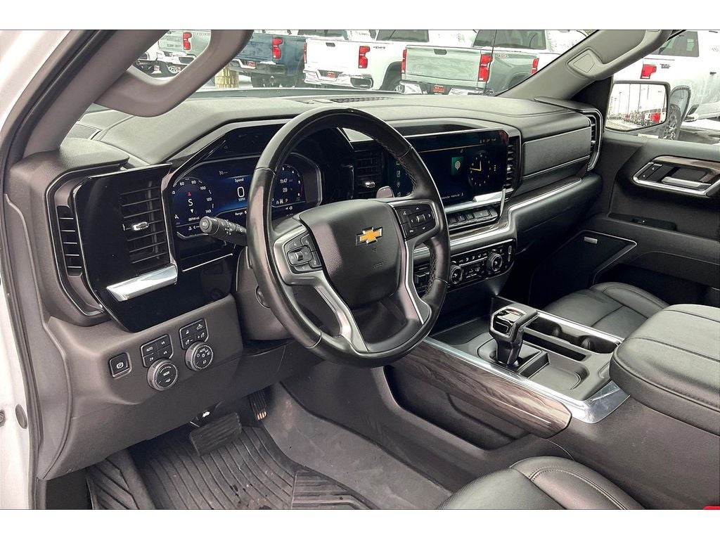 2025 Chevrolet Silverado 1500 LTZ